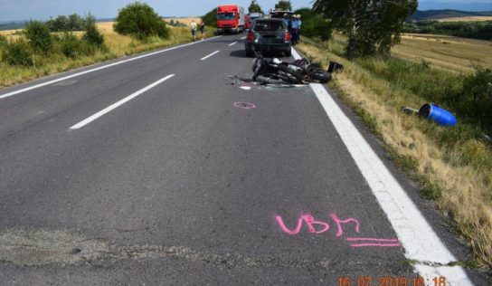 Dopravná nehoda iba 16-ročného motorkára