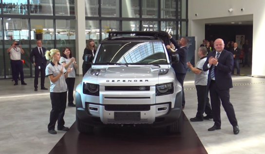 Jaguar Land Rover predviedol novinku, ktorú bude vyrábať v Nitre
