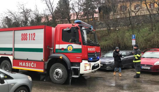 Podozrivá obálka v Nitre, v Topoľčanoch zas úradoval detský zásypový púder