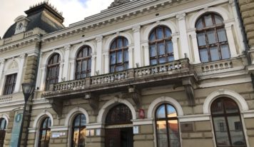 Ponitrianske múzeum predstavuje tvorbu výtvarníčky Marty Horníkovej