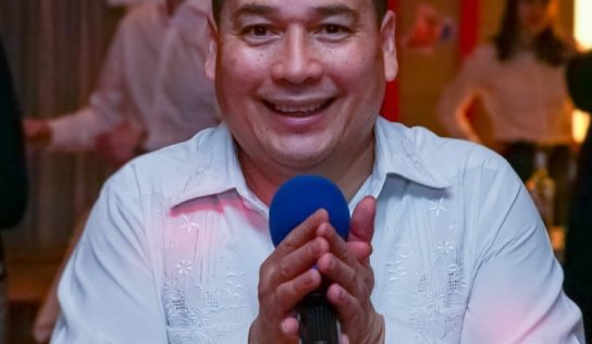Bratislavu si vybral úplnou náhodou. Pomýlil si ju totiž so záhadnou Drakulovou Transylvániou