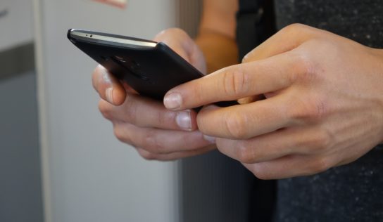 Polícia varuje pred poplašnými správami, v ktorých vyzývajú ľudí na evakuáciu