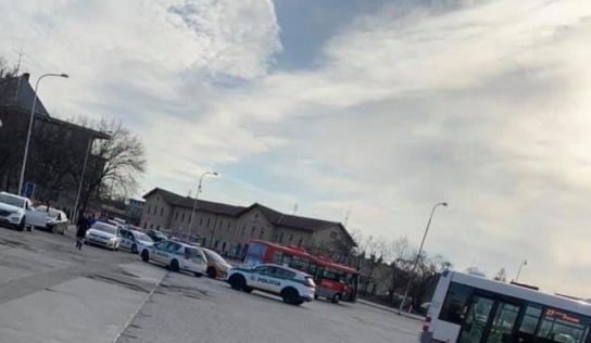 V Nitre bolo rušno. Mestom sa preháňali policajné hliadky