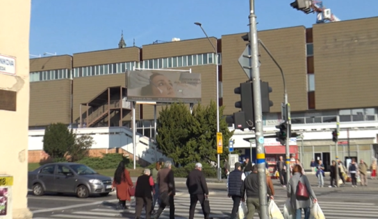 V Nitre pokračuje odstraňovanie nepovolených reklám. Do októbra majú zmiznúť desiatky billboardov