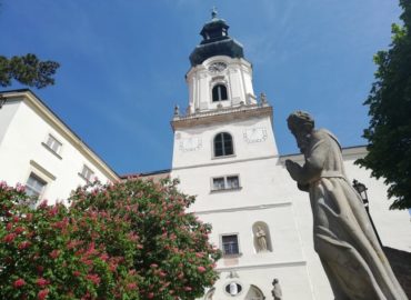 Do hradnej katedrály sa vracajú bohoslužby