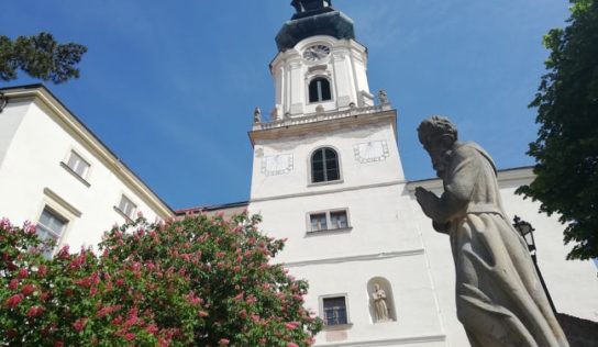 Do hradnej katedrály sa vracajú bohoslužby