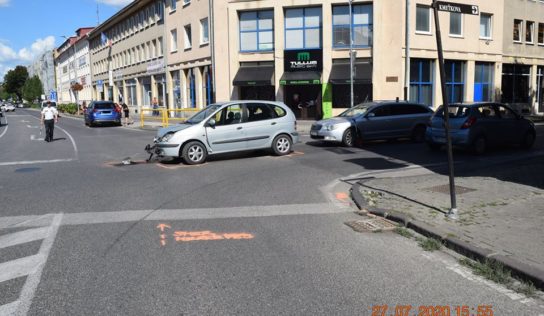 Pri nehode na Mostnej ulici bol aj alkohol, nafúkal však poškodený