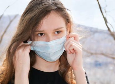 Na Slovensku platia upravené pravidlá nosenia rúšok