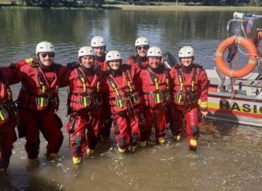 Nitrianski hasiči vymenili horiace výcvikové pole za vodnú plochu