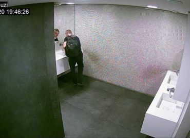 Polícia pátra po lúpežníkovi z banky. Poznáte ho?