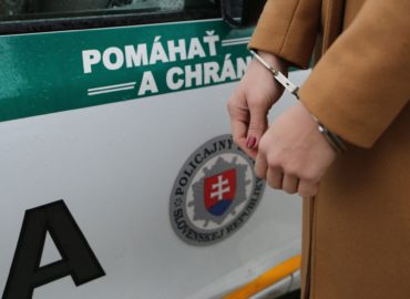 Podgurážení na cestách: Za trúfalosť policajná cela