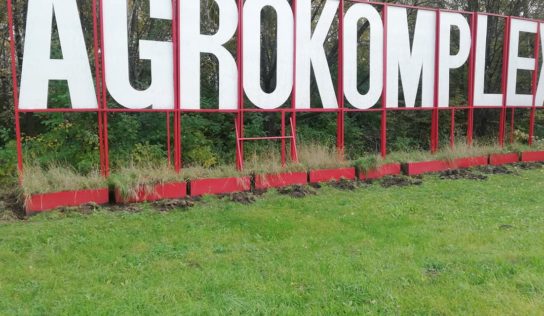 Ikonický nápis „agrokomplex“ sa sťahuje