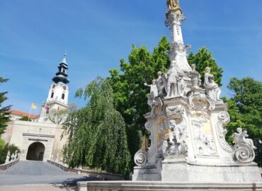 Gotická priekopa na Nitrianskom hrade aj tento rok ponúkne letné kino. Pod hradbami bude tančiareň