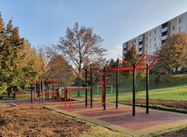 Nové street workoutové ihrisko na Klokočine je rozšírené