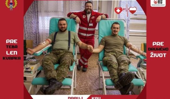 Obeťou COVIDU-19 sa stal vojak v zálohe. Pomáhal v nemocnici aj pri testovaní