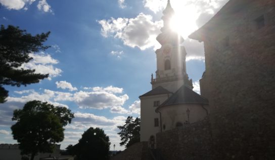 Predpoveď počasia: Teplé počasie sa zmení koncom týždňa