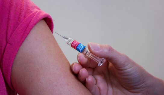 Krajské očkovacie centrá budú najbližší víkend otvorené iba v sobotu
