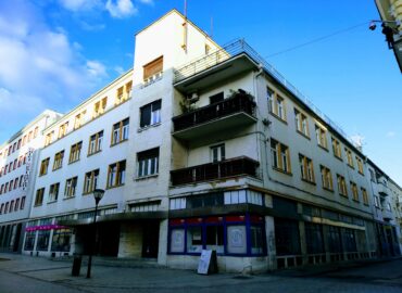 Asociácia Divadelná Nitra sa po dlhých rokoch sťahuje. Nový domov nájde v budove kultúrnej pamiatky