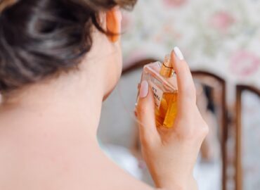 Nitrianski colníci zaistili stovky falošných parfumov a kozmetiky