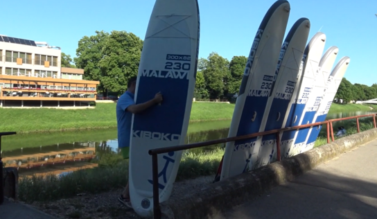 Teplé júnové dni ponúkli osvieženie počas splavovania rieky Nitry