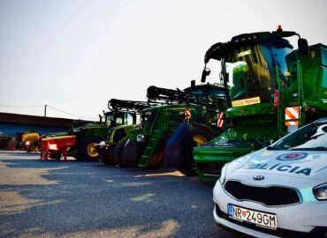 V Nitrianskom kraji sa rozmáhajú krádeže GPS zariadení z traktorov