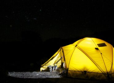 Pred celoštátnym pátraním sa ukrýval v areáli základnej školy