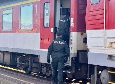 Policajti vykonávali akciu na železniciach: Našli aj hľadanú osobu