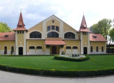 Národný žrebčín Topoľčianky obnovil výsadbu jabloní