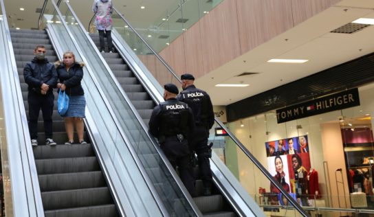 Policajti v Nitrianskom kraji kontrolovali dodržiavanie opatrení