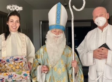 Mikuláš v Nitre priniesol detskú radosť aj medzi starších