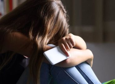 Kyberšikana: Aké môže mať následky a kde hľadať pomoc?