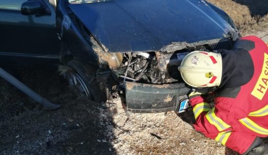 Po hádke s manželkou si opitý sadol za volant a spôsobil nehodu