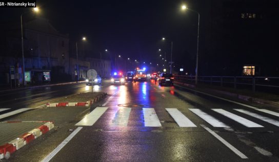 Chodkyňa zostala po nehode na Štefánikovej v Nitre zakliesnená pod autom