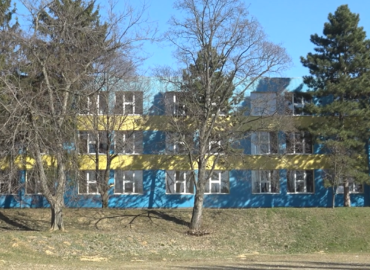 Nitra ubytuje utečencov z Ukrajiny v bývalej budove školy na Levickej