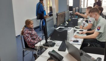 Veľkokapacitné centrum pre Ukrajincov mení stránkové hodiny