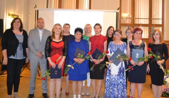 Nitriansky samosprávny kraj ocenil najlepších sociálnych pracovníkov