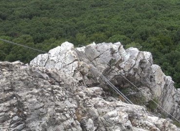 Via ferrata Zobor bude od septembra oficiálne otvorená. Na Slovensku jej patrí viacero prvenstiev