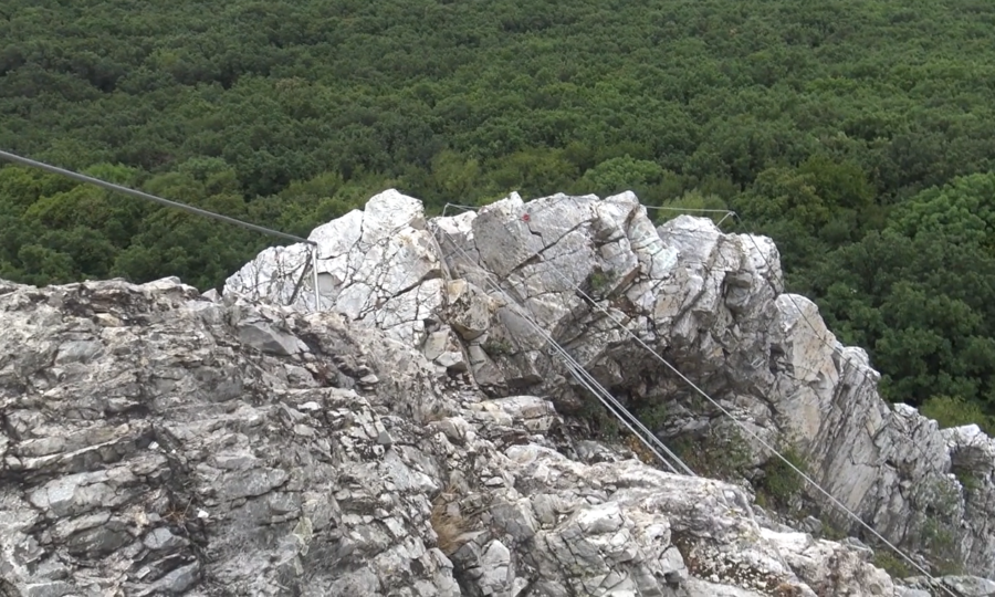 Turistické informačné centrum upozorňuje na zimnú uzáveru zoborských ferrát