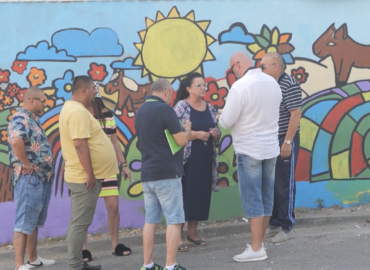 Maľovaný múr na Borovej symbolizuje búranie predsudkov a zaktivizovanie miestnych