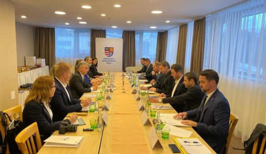 Predseda NSK B. Becík sa ako nový župan prvýkrát zúčastnil rokovania samosprávnych krajov