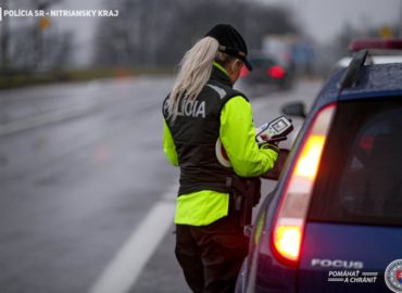 Kontrola vodičov v okrese Nitra odhalila desiatky porušení cestnej premávky