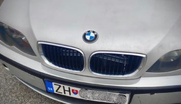 Muž ukrýval v spodnej bielizni skúmavku s „čistým“ močom