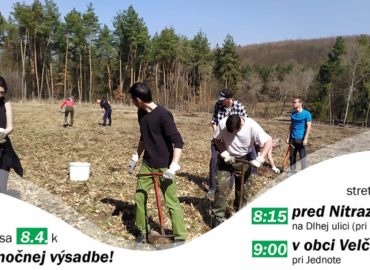 Nitrianski dobrovoľníci vysadia stromy pri obci Velčice