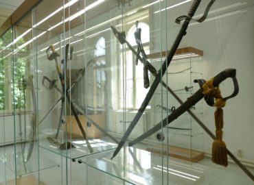 Tribečské múzeum predstaví výstavu s názvom Šabľa