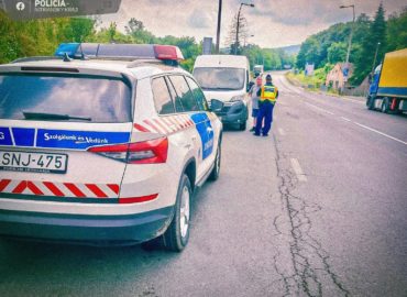 V Nitrianskom kraji pri kontrole nelegálnej migrácie pomáhajú aj policajti z iných častí Slovenska