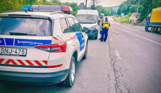 V Nitrianskom kraji pri kontrole nelegálnej migrácie pomáhajú aj policajti z iných častí Slovenska