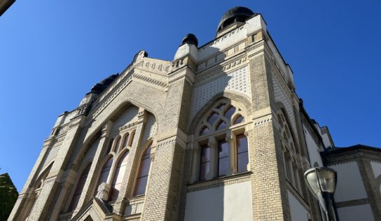 V synagóge sprístupnia výstavu Židovský kódex – temný príbeh histórie
