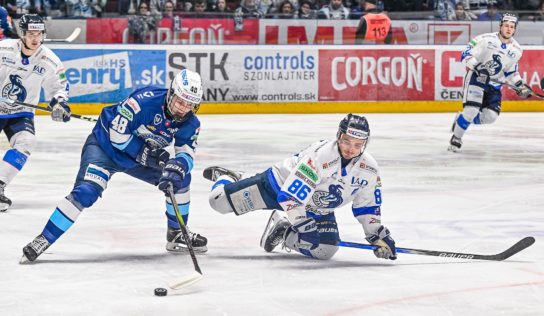 Hokejisti HK Nitra prehrali v treťom zápase štvrťfinále play off Tipos extralifgy