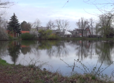 Mesto Nitra chce spevniť brehy jazera Veľká Hangócka v mestskom parku