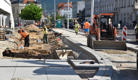 Archeologické objavy v srdci Nitry: Dvojtýždňové bádanie pred Priorom prináša výsledky